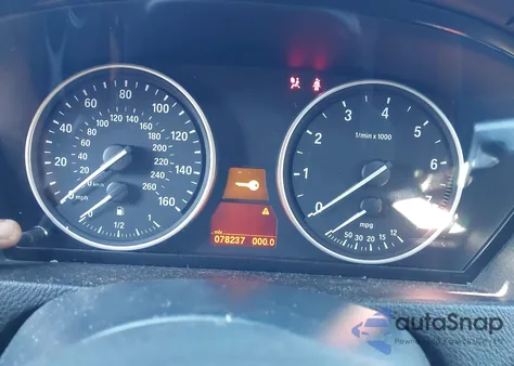 2013 BMW X5 xDrive35I/xDrive35I Premium/xDrive35I Sport Activity z USA, uszkodzony, nr VIN 5UXZV4C56D0B16818